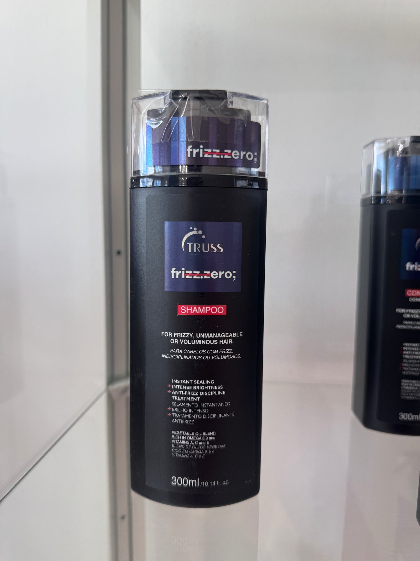 TRUSS - Frizz Zero Shampoo